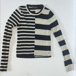 Stradivarius Black and Cream Striped Sweatshirt
